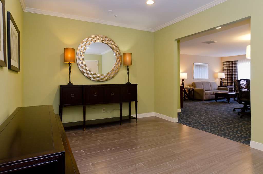 Doubletree Suites By Hilton Charlotte/Southpark Bilik gambar